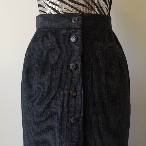RARE Vintage "CATS" button up corduroy maxi skirt - Picture 5 of 12